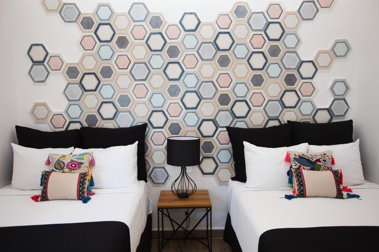 Casa Chukum Bacalar Exterior foto Hexagon wall art